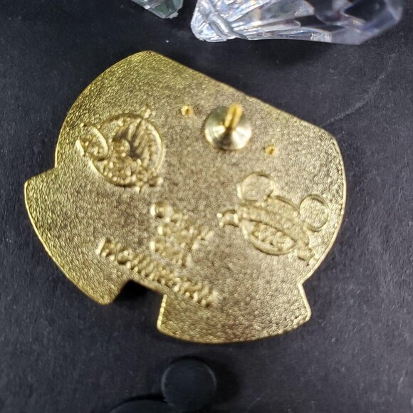 Disney Mickey Mouse Trading Pin Pants Buttons Lapel Pin Badge Brooch Accessories - Picture 4 of 6